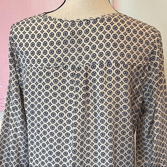 JOIE Nepal Medallion Tile Print 100% Silk Top Blouse Cream Blue Sz Small. - Picture 9 of 9